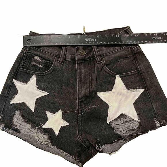 Black Distressed Denim Cut Off Short Embellished W/Stars Patriotic NWT 24 - Picture 3 of 6